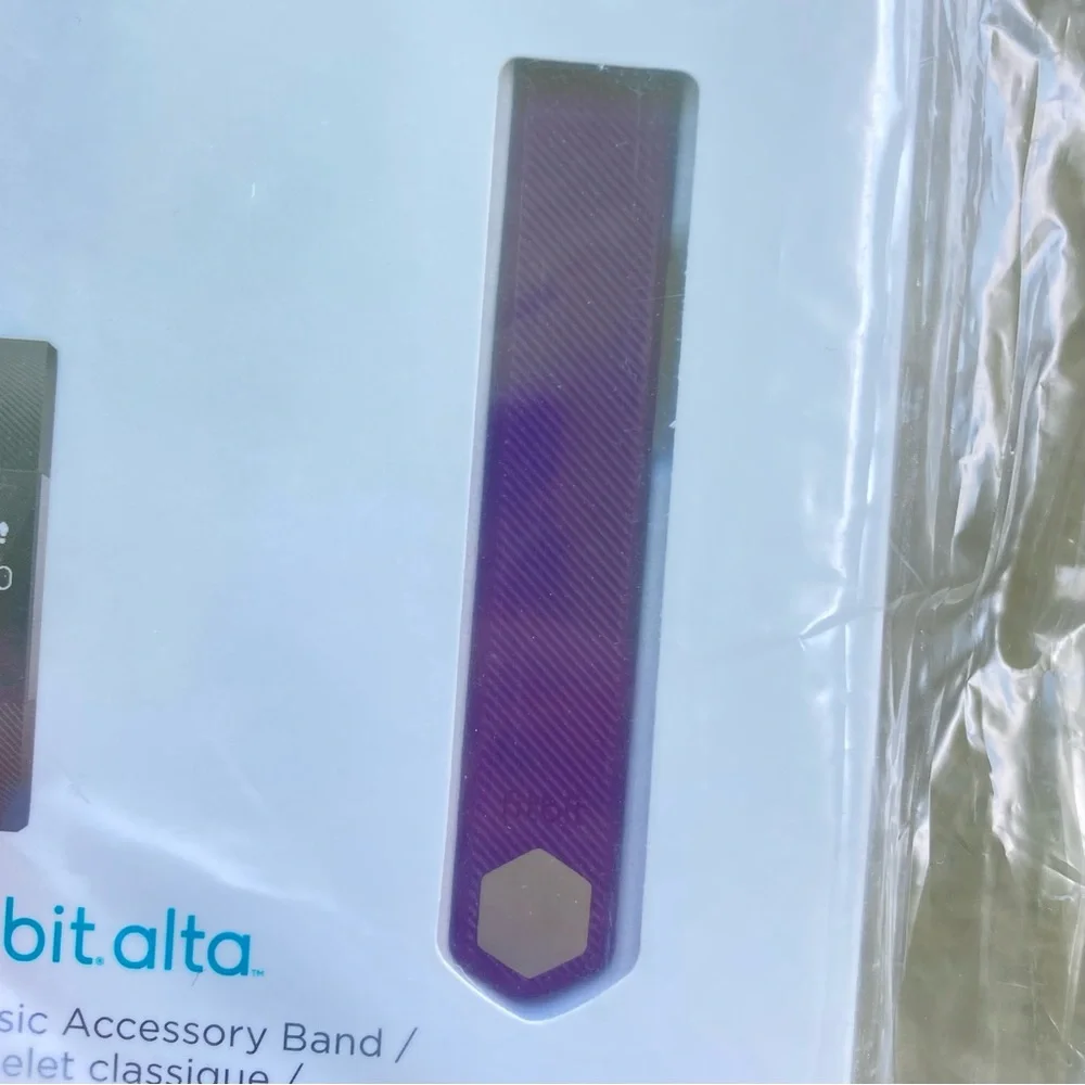 Fitbit Alta Classic Accessory Band in Plum Size Large